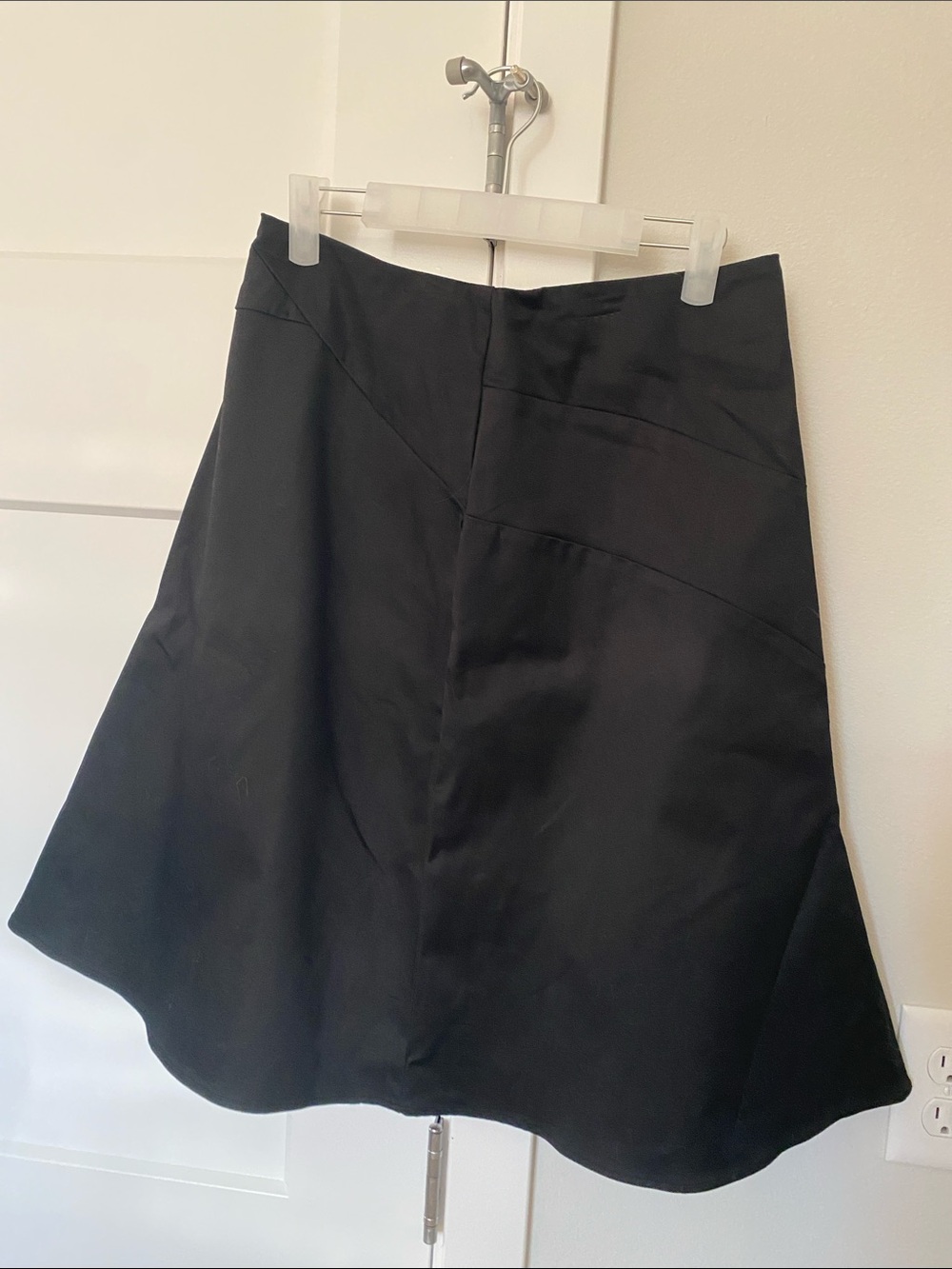 Classic black “A line George” skirt/LN